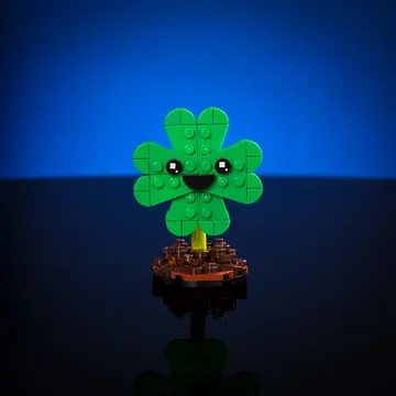 A four-leaf clover built from bricks